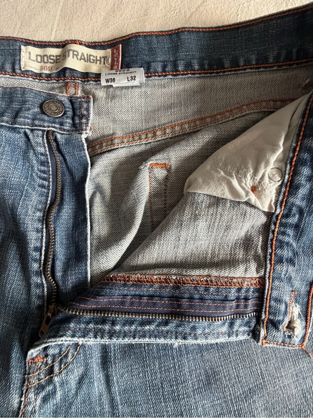 Y2K 2006 Levi’s 569 Loose Straight Jeans Men’s 36x32 Faded Medium Blue